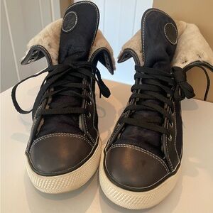 Tory Burch Benjamin Shearling Lined High-Top Sneakers Navy Calf Hair | Size 12.5